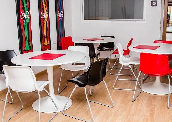 Hostel Cool & Chic L'Hospitalet de Llobregat