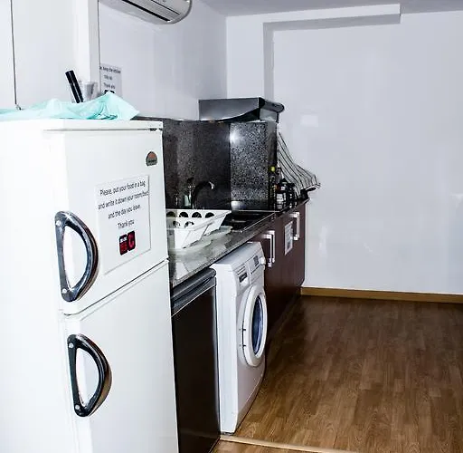 Hostel Cool & Chic Hospitalet de Llobregat