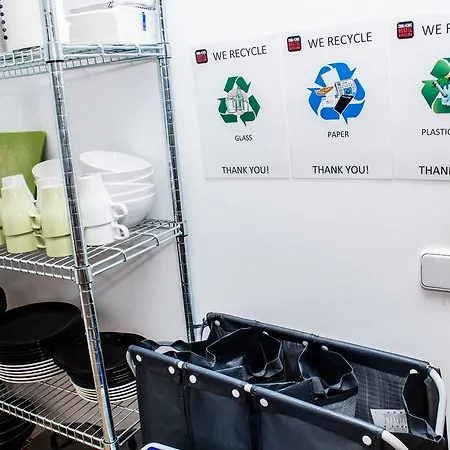 Hostel Cool & Chic L'Hospitalet de Llobregat